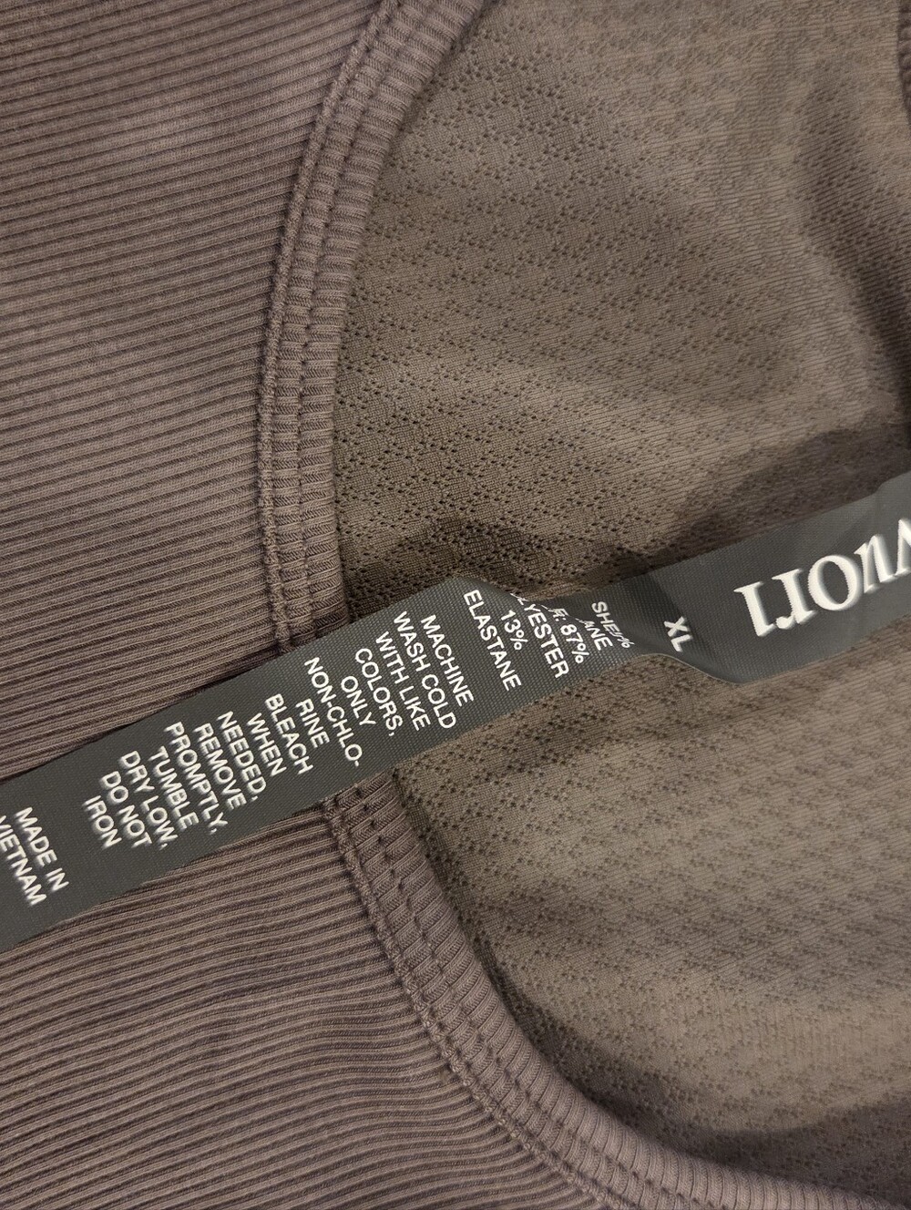 Vuori Racerback Ribbed Tank With Built In Bra Like New - Picture 7 of 7